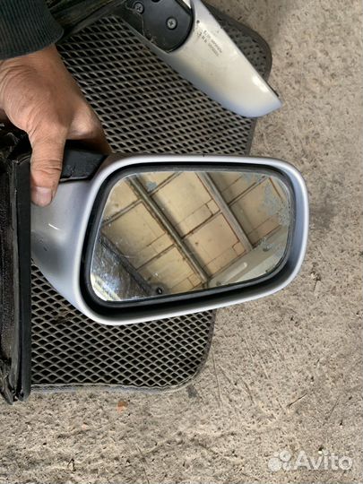 Боковое зеркало правое левое Ниссан Авенир