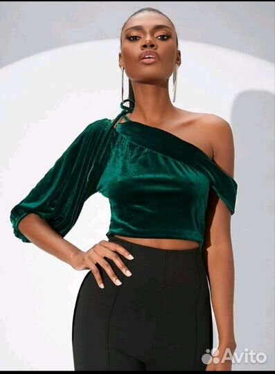 Топ укороченный из бархата