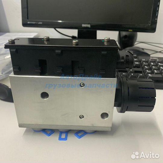 Блок клапанов ELC Вольво фш 12 0501100031000