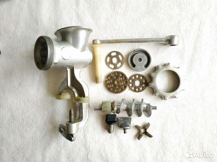 Ручная мясорубка + соковыжималка Работает