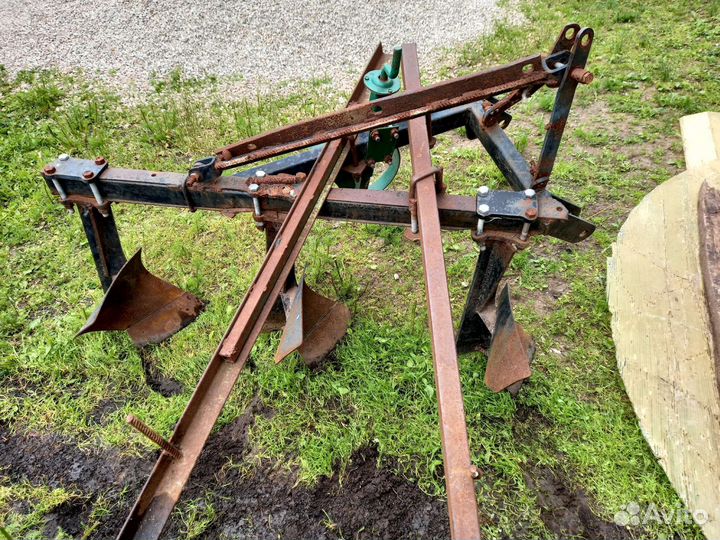 Плуг для минитрактора бу