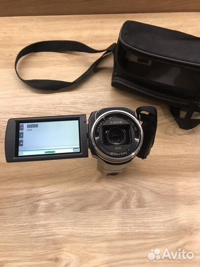 Видеокамера Sony HDR CX530E