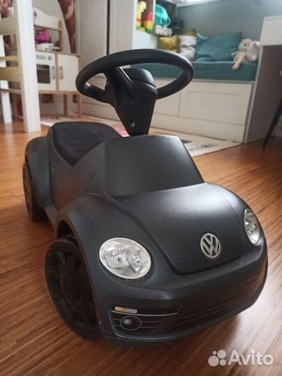 Детская машинка каталка Volkswagen Beetle.Оригинал