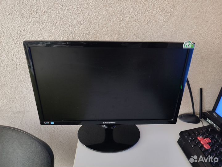 Монитор Samsung SA300