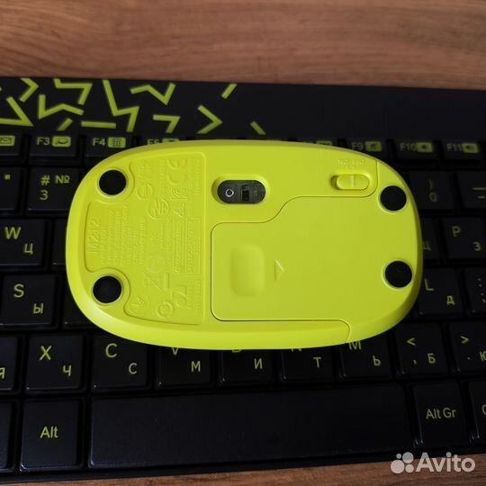 Клавиатура беспроводная и мышка, комплект