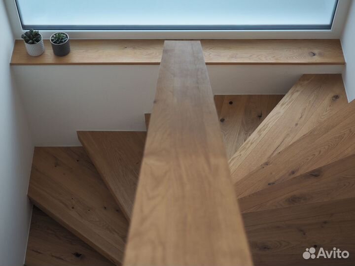 Деревянный подоконник