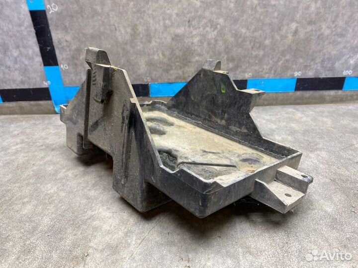 Площадка под аккумулятор Mazda Cx-7 2.3 L3VDT