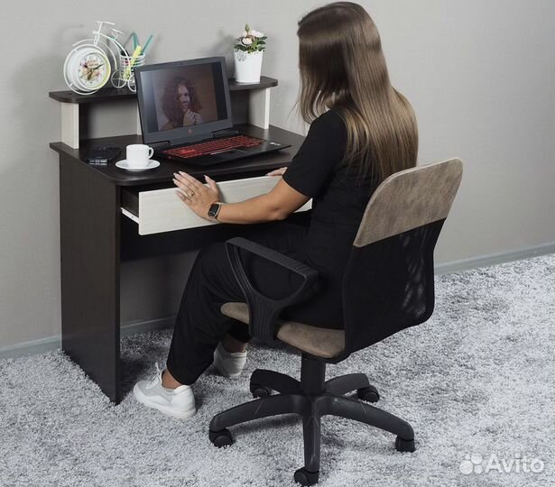 Стол для ноутбука