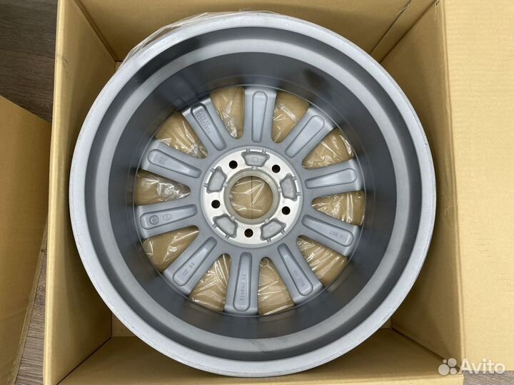 Lexus LX диск литой новый оригинал 42611-60C91