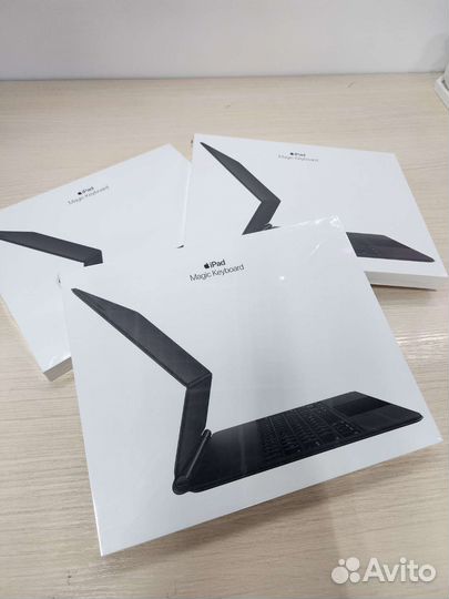 Клавиатура-чехол Apple Magic Keyboard iPad 12.9