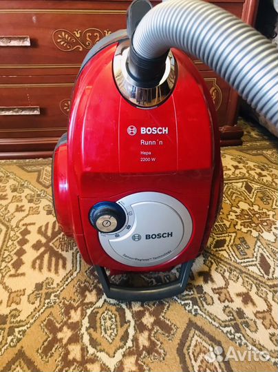 Пылесос Bosch Runn‘n Hepa 2200W