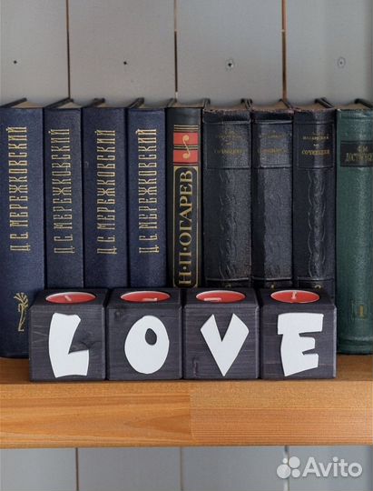 Подсвечник с ароматическими свечами новый