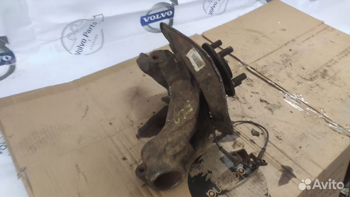 Кулак поворотный задний правый Land Rover Freeland