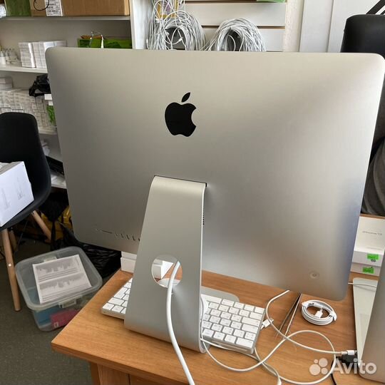 Apple iMac 21.5” 2017 8/1Tb i5 2.3Ghz H7JY