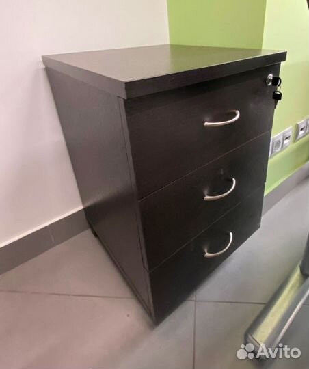 Тумба офисная мобильная с ящиками Технофорвард