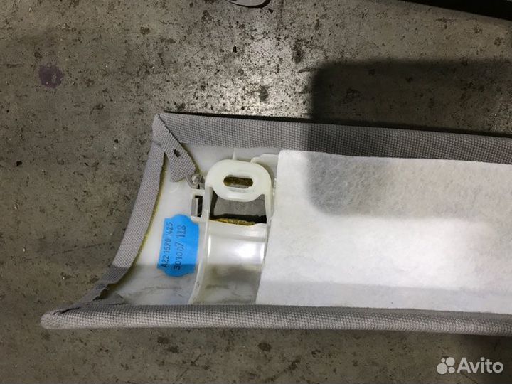 Обшивка стойки передняя Mercedes-Benz S-Class W221