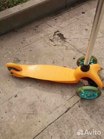 Самокат детский трехколесный