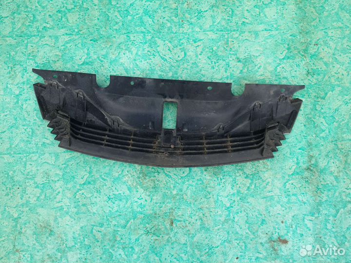 Решётка радиатора Renault Laguna 2