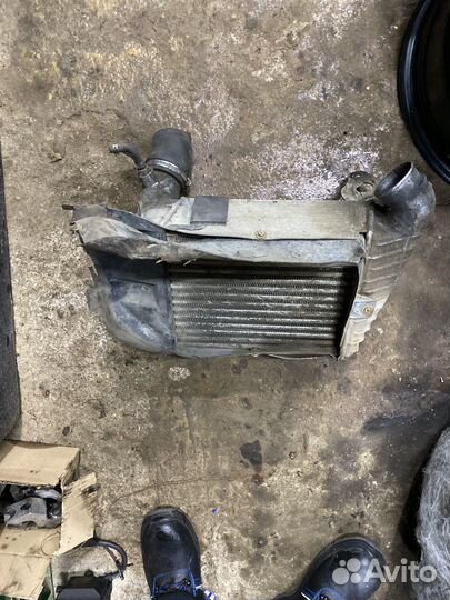 Интеркулер Audi 100 C4/4A 4A0145805E