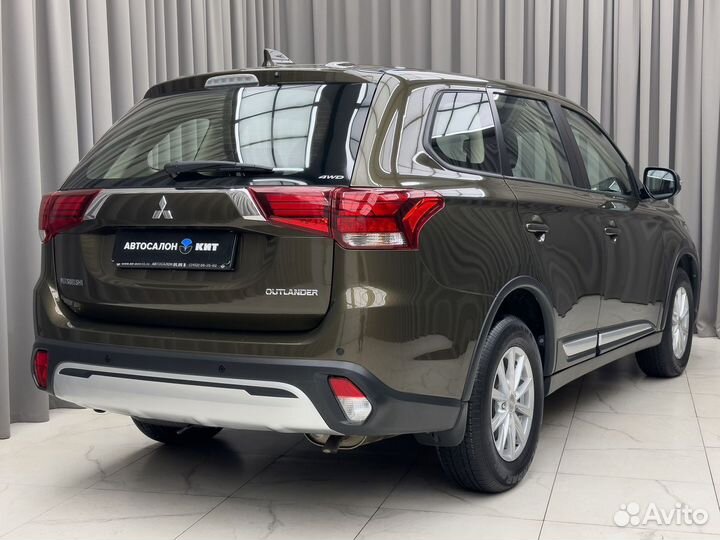 Mitsubishi Outlander 2.0 CVT, 2019, 57 556 км