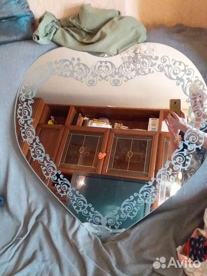 Зеркало большое сердце.75 на 85 см
