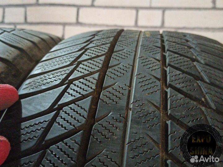 Bridgestone Blizzak LM-001 245/50 R19 105V