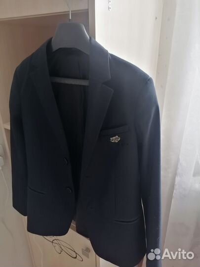 Пиджак на мальчика 140