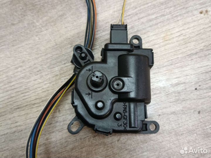 Моторчик заслонки отопителя ford focus 1