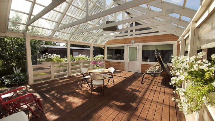 Коттедж 200 м² на участке 10 сот.