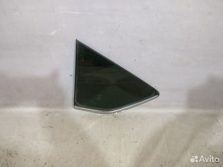 Тойота Рав 4 2013- Форточка задняя левая 15216