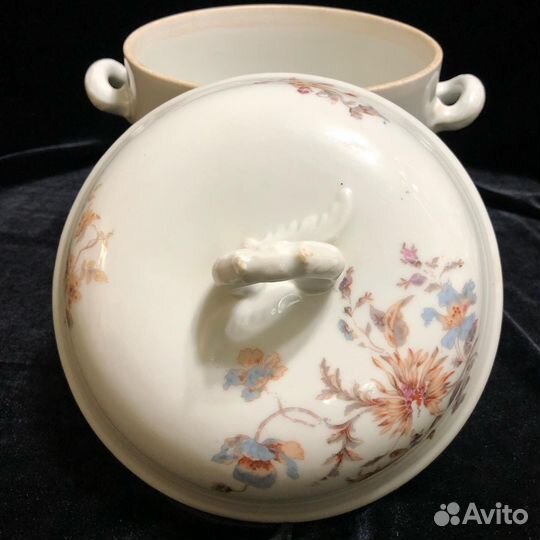 Террин с крышкой. Русский фарфор