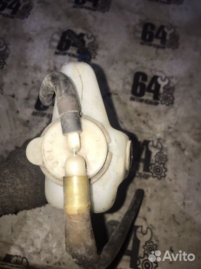 Бачок расширительный для Mitsubishi Carisma