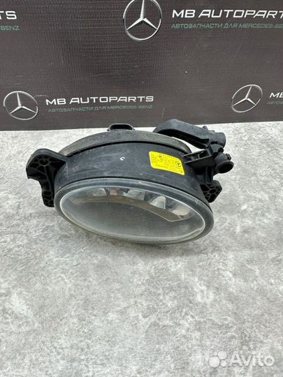 Фонарь противотуманный передний левый