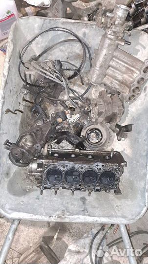 В разборе Двигатель KIA Picanto 1.0 G4HE