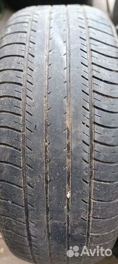 Yokohama dB Decibel E70 215/55 R17 93V