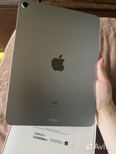 iPad air 4 64gb wifi