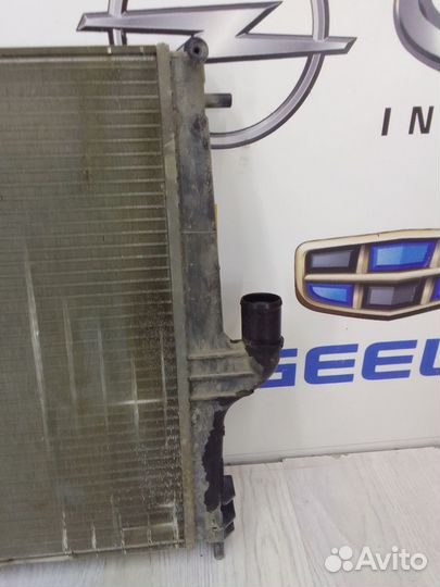 Радиатор охлаждения двигателя основной Renault dus