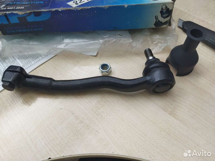 Наконечник рулевой BMW 5 E39 левый