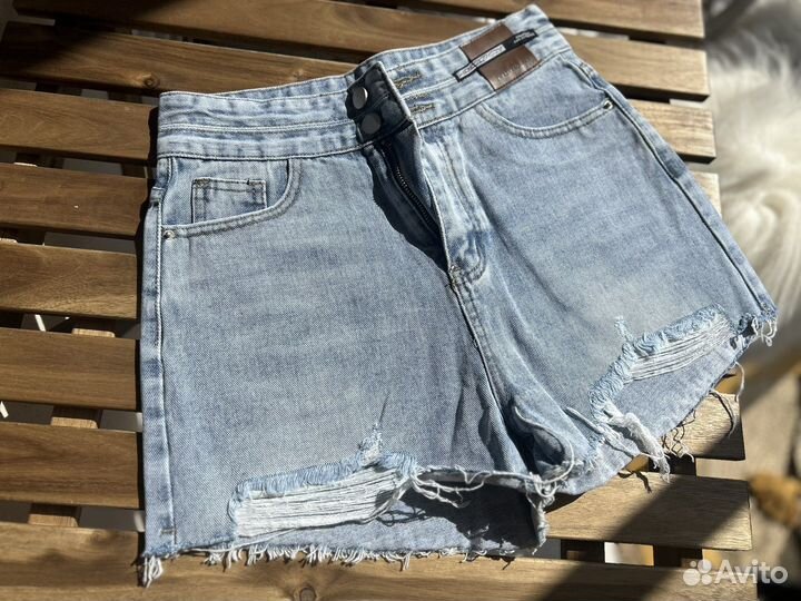 Шорты женские