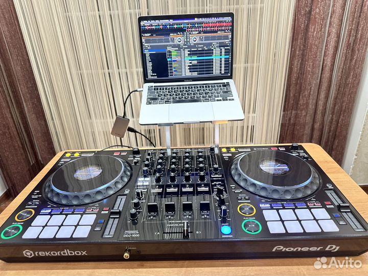 DJ контролер, Pioneer DDJ-1000