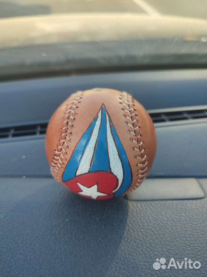 Бейсбольный мяч