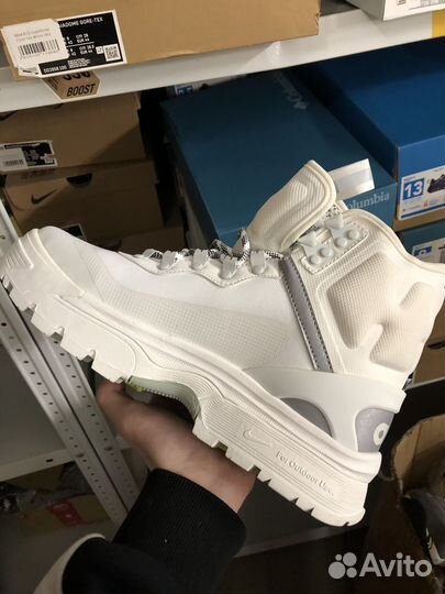 Ботинки Nike ACG gore-tex 44 новые