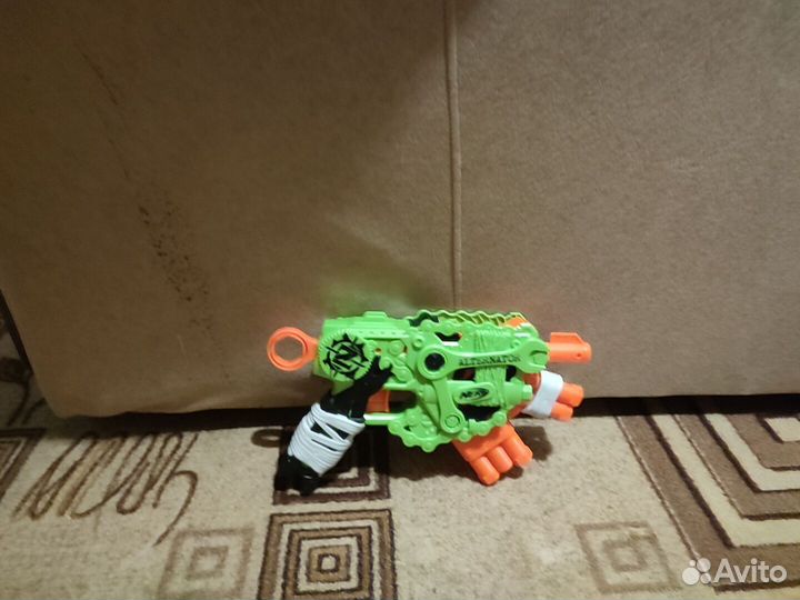 Нерф бластер