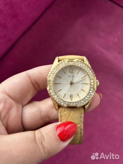 Часы guess женские