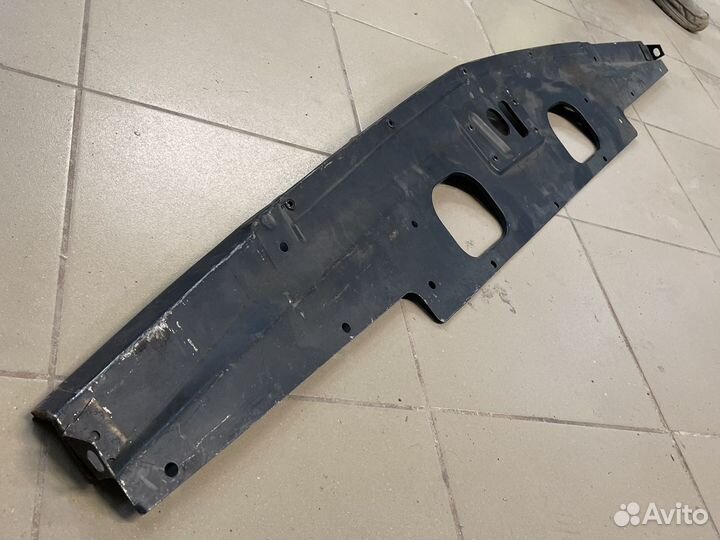 Панель подкапотная газ 3102 Волга