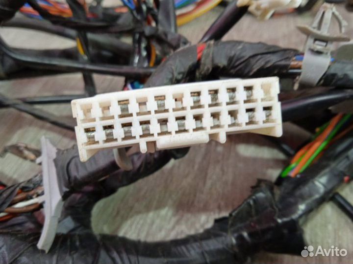 Проводка (коса) салона Kia Sportage 2 G4GC 2010