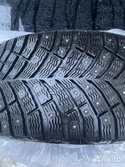 Michelin X-Ice North 4 225/45 R17 94