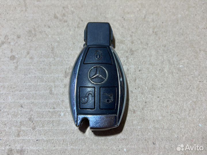 Автомобильный ключ Mercedes