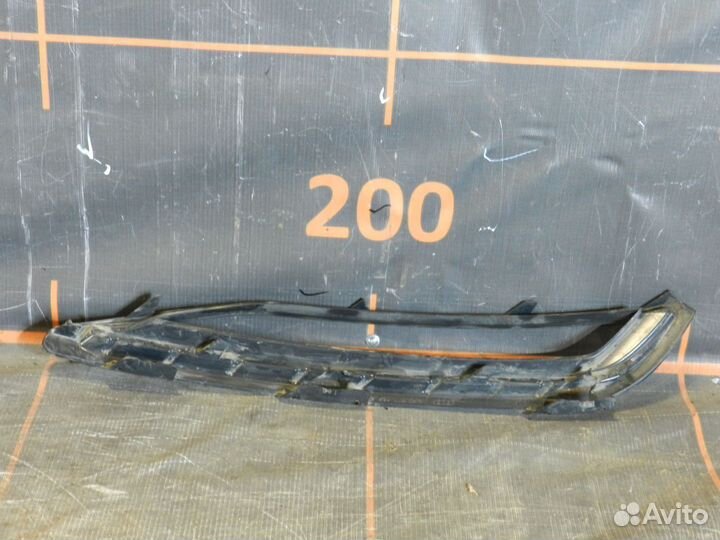 Накладка в бампер правая - Audi Q7 4M