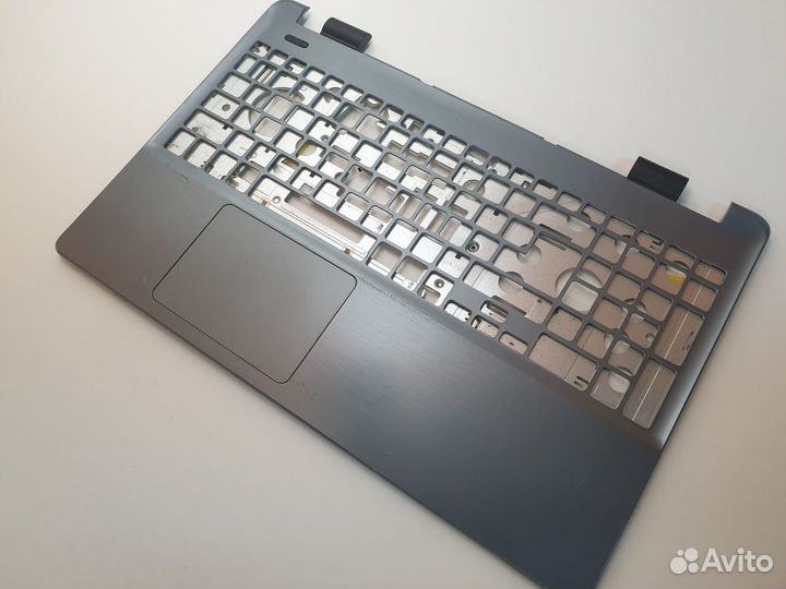 Топкейс Acer E5-571G, дефект